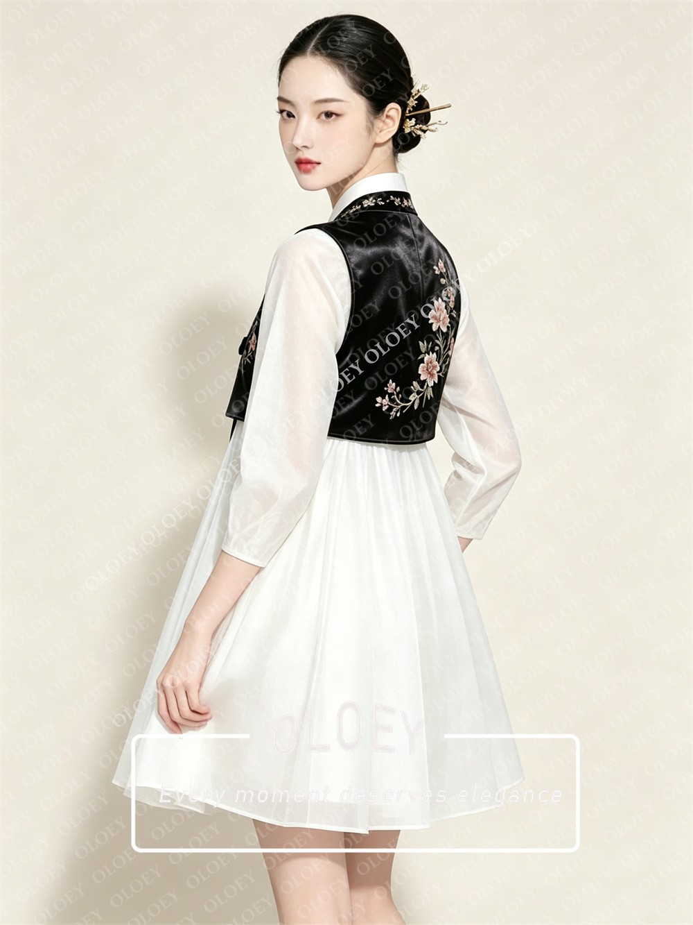 ชุดฮันบกสั้น OLOEY สีดำซาตินแล - Hanbok Modern Set บทวิจารณ์และราคา