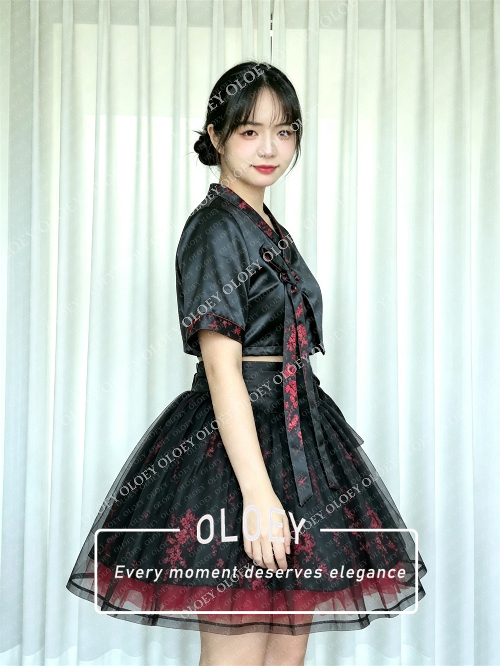 ชุดฮันบกสั้นสีดำสไตล์โมเดิร์น  - Hanbok Modern Set บทวิจารณ์และราคา